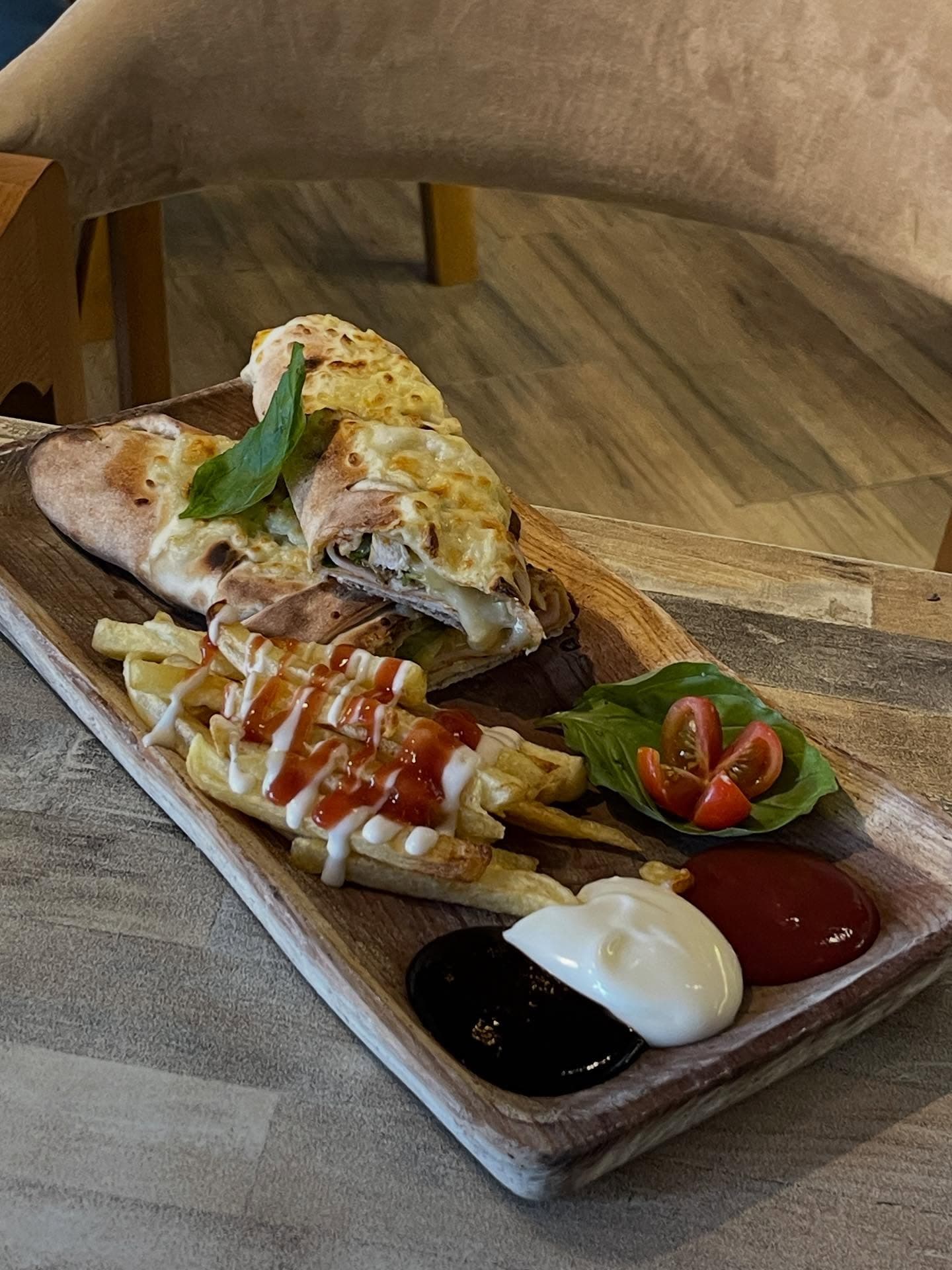 Chicken makloub